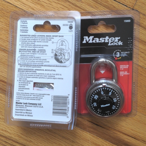 2! NIP Master Lock Combination Locks - Picture 2 of 2
